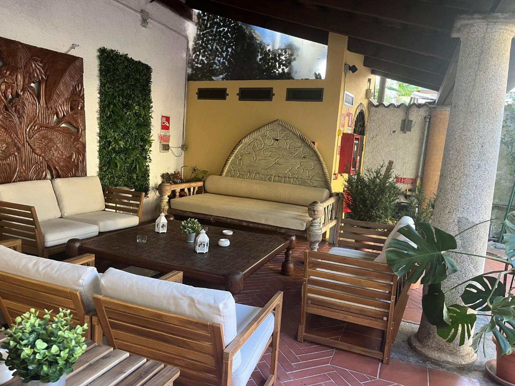 Bilocale Dafne Abbadesse Guest House Milán Exterior foto